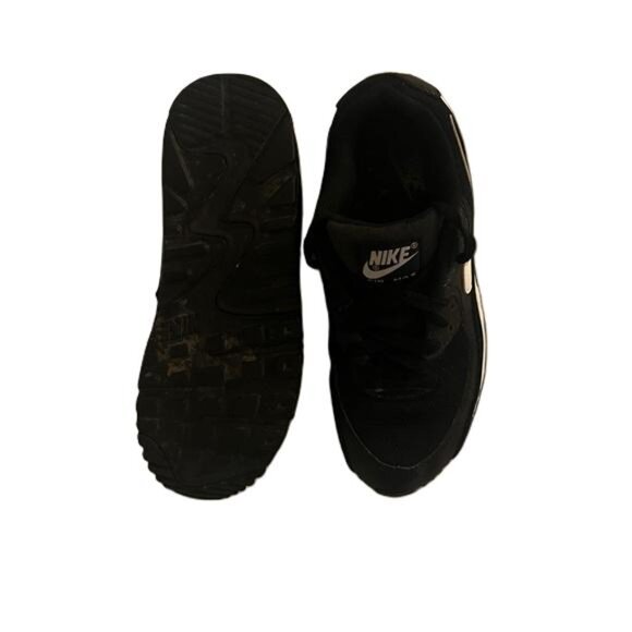 Nike Classic Black and White Air‎ Max 1 Sneakers, Width B, Size 7 - Picture 5 of 7